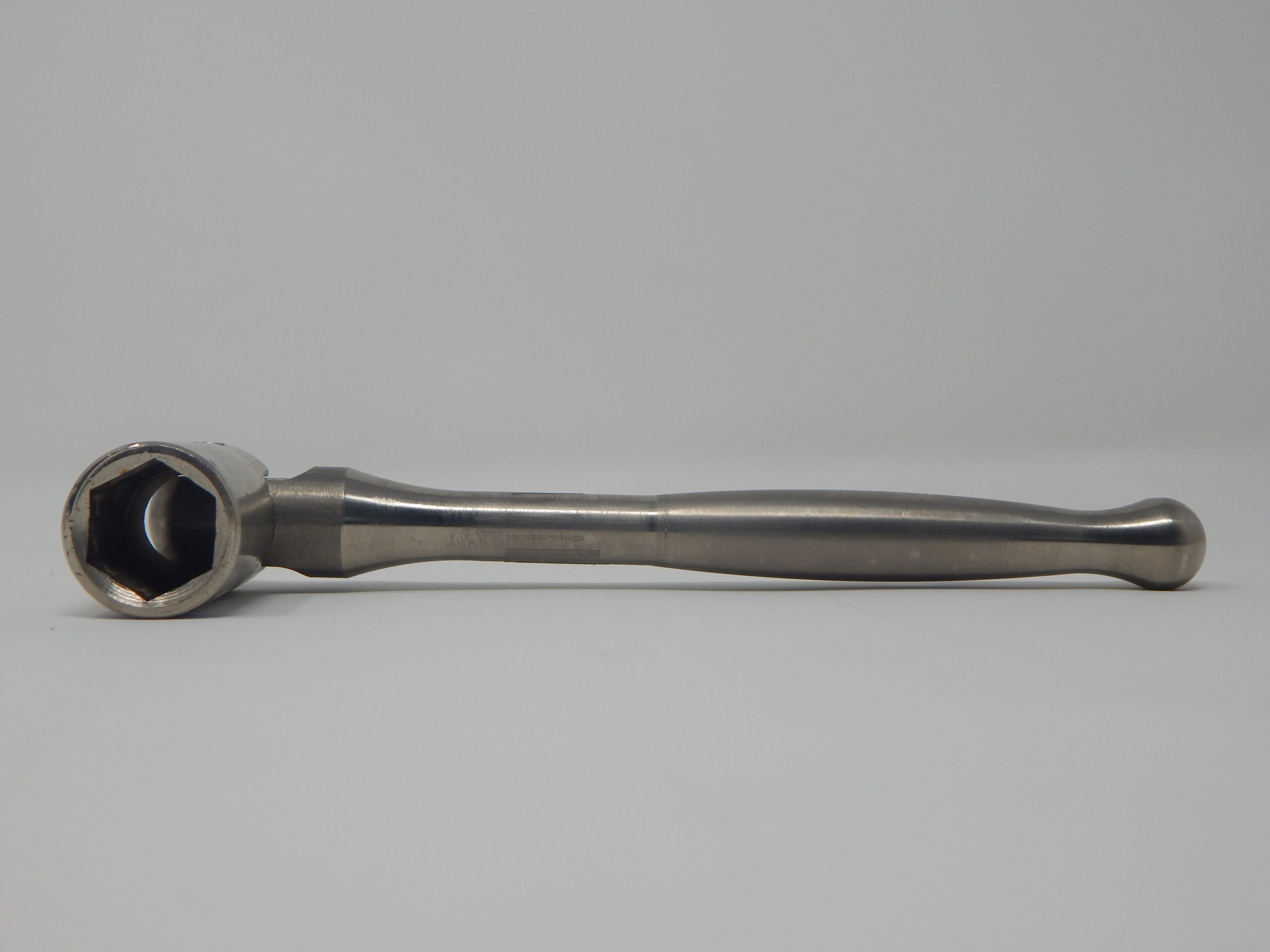 Priory, 7/16” Flip Spanner, - Hexagon Slim Short Box Socket, - Titanium Poker Handle - Image 2