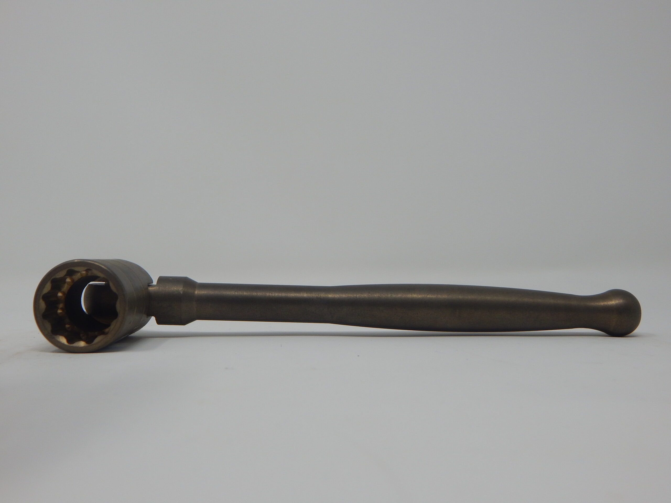 7/16” Anti- Spark Flip Spanner, - Bi- Hex Short Box Socket, - Poker Handle - Image 2