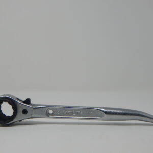 Supertool, 21/24 mm Steel Ratchet, - Box Type Socket and a Semi Flush - Socket, Short Podger Handle